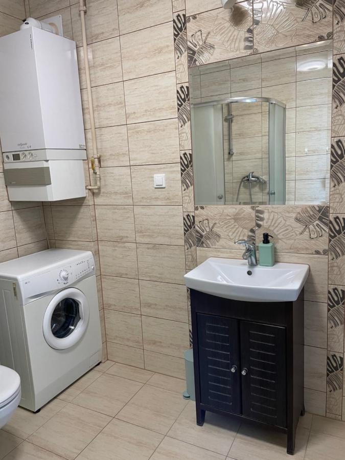 Komfortowe Studio 52 M2 W Centrum Grojca Grojec  Ngoại thất bức ảnh
