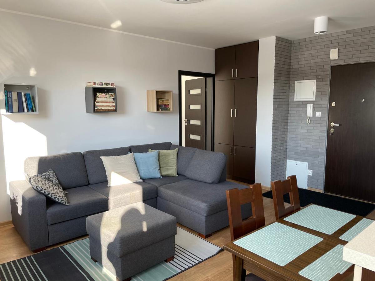 Komfortowe Studio 52 M2 W Centrum Grojca Grojec  Ngoại thất bức ảnh