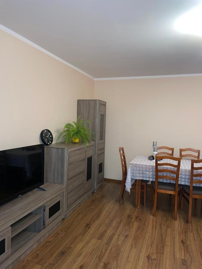 Komfortowe Studio 52 M2 W Centrum Grojca Grojec  Ngoại thất bức ảnh